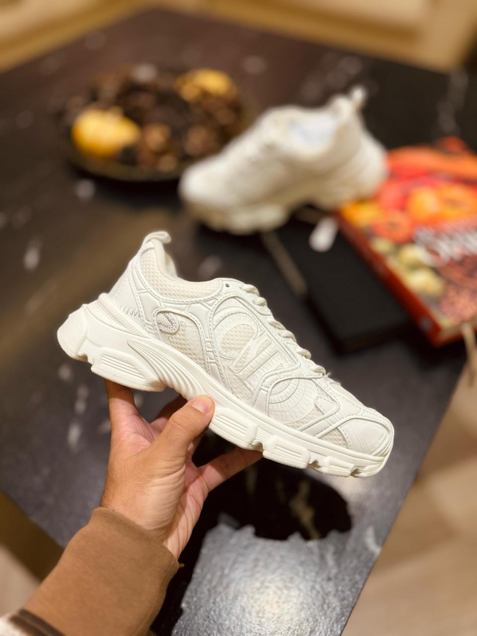 𝐂𝐡𝐫𝐢𝐬𝐭𝐢𝐚𝐧 𝐃𝐢𝐨𝐫