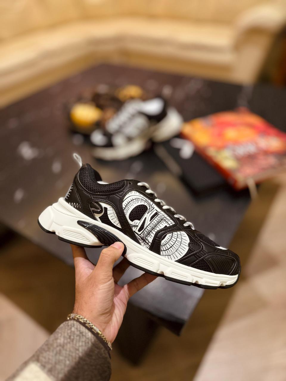 𝐂𝐡𝐫𝐢𝐬𝐭𝐢𝐚𝐧 𝐃𝐢𝐨𝐫