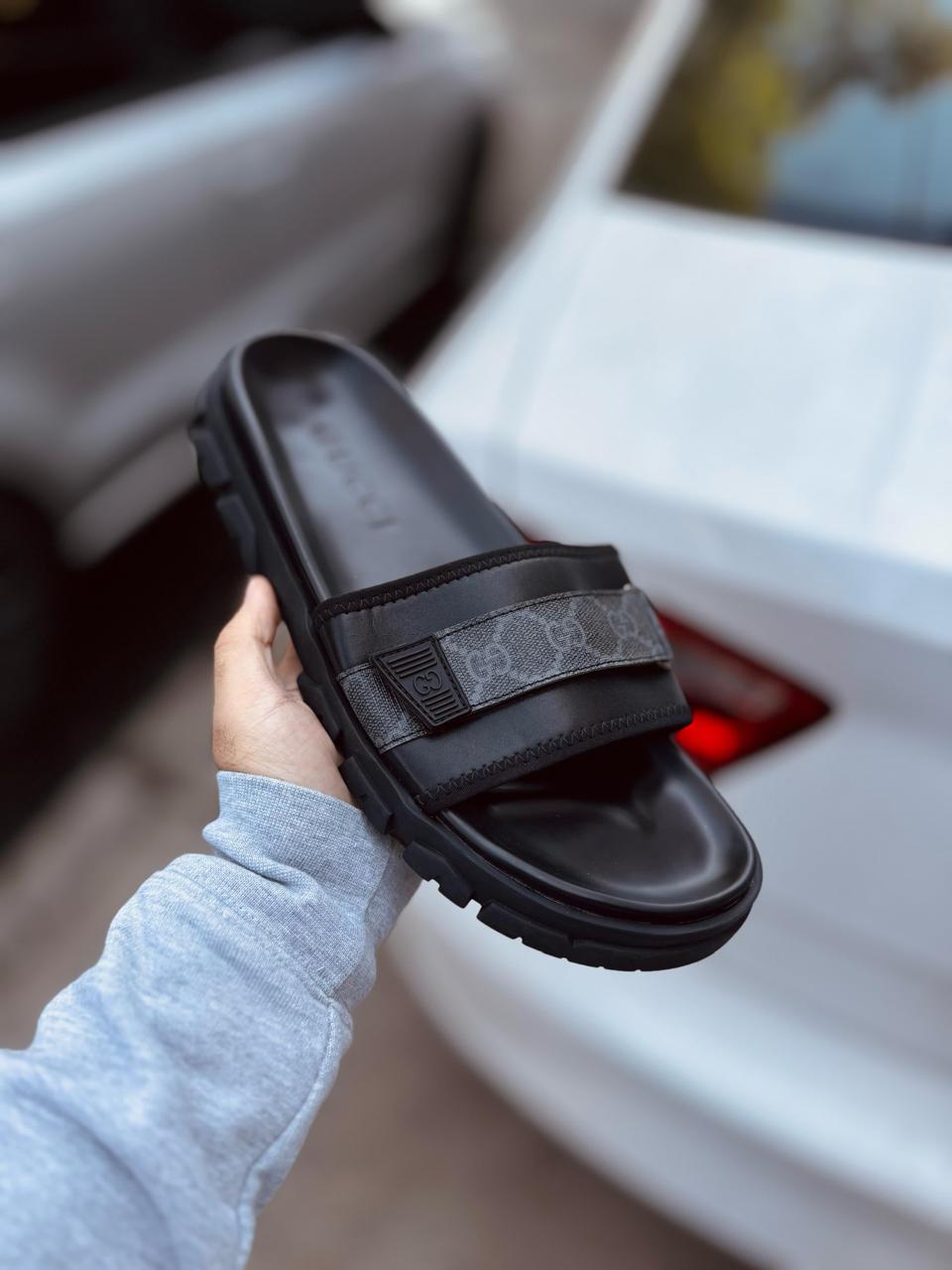 𝐆𝐮𝐜𝐜𝐢