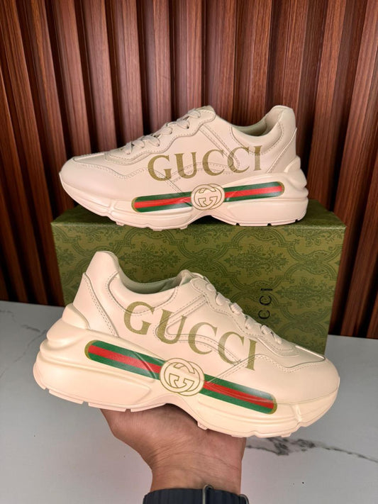 𝐆𝐮𝐜𝐜𝐢